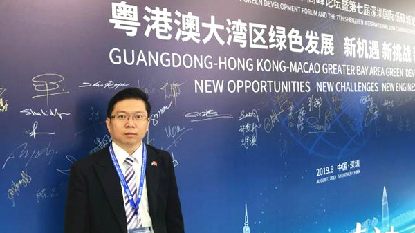 柬埔寨中國關(guān)系發(fā)展學(xué)會會長謝莫尼勒：深圳像全速前進(jìn)的高鐵