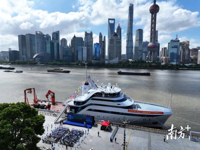 交付儀式現場。