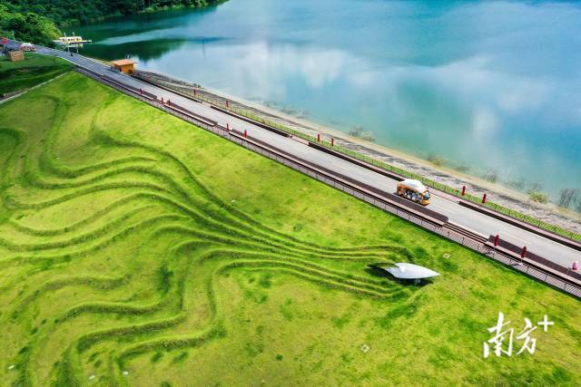 緊鄰廣州從化沙溪水庫的天人山水大地藝術園。受訪者供圖