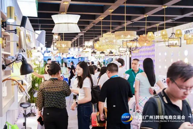 “跨交會”現(xiàn)場 “跨交會”現(xiàn)場