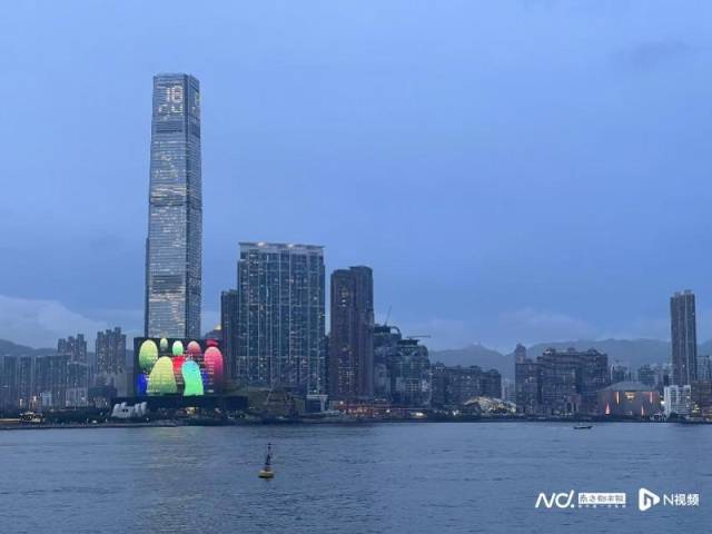 香港完善的生活和商業(yè)基建對人才有顯著的吸引力。 香港完善的生活和商業(yè)基建對人才有顯著的吸引力。