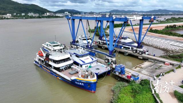 今年1至7月,金灣區游艇產業實現規上工業總產值同比增長17.28%。 今年1至7月,金灣區游艇產業實現規上工業總產值同比增長17.28%。