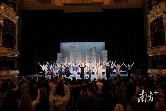 莫斯科時間4月25日晚，深圳原創舞劇《詠春》在俄羅斯首都莫斯科大劇院震撼上演。