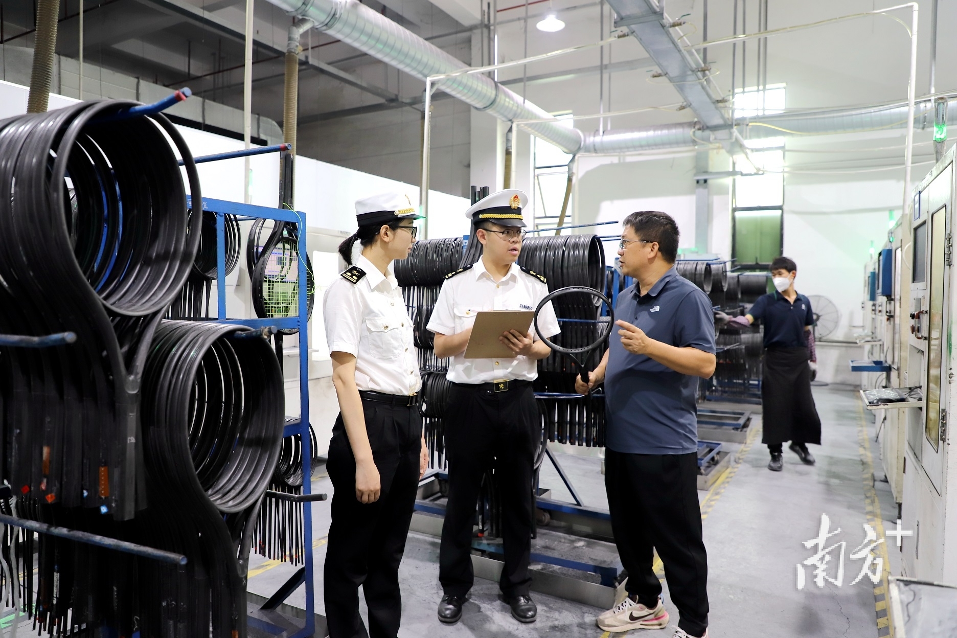 羽毛球拍生產線 羽毛球拍生產線